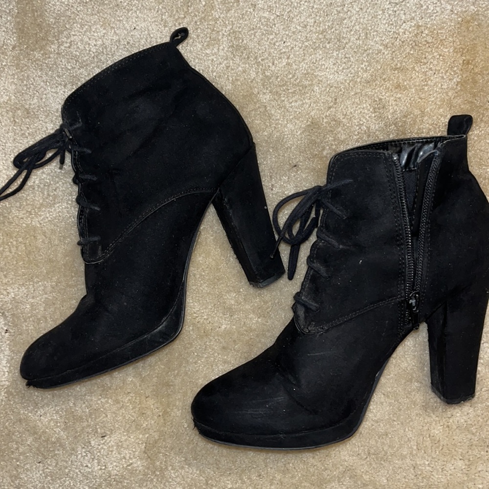 FOREVER 21 black tie-up booties